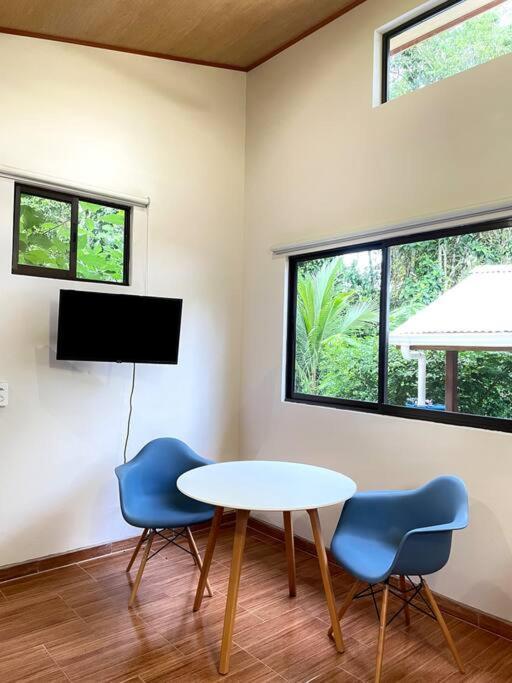 Casa Noil, Beautiful Eco House Near The Beach! Apartamento Puerto Viejo de Talamanca Exterior foto