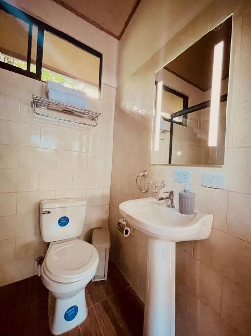 Casa Noil, Beautiful Eco House Near The Beach! Apartamento Puerto Viejo de Talamanca Exterior foto