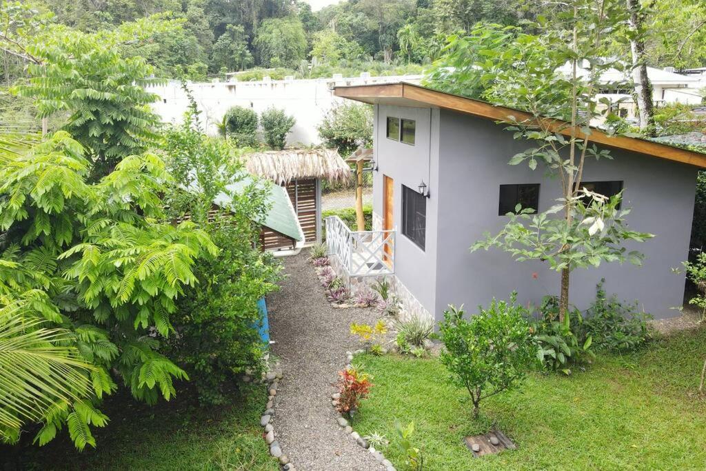 Casa Noil, Beautiful Eco House Near The Beach! Apartamento Puerto Viejo de Talamanca Exterior foto